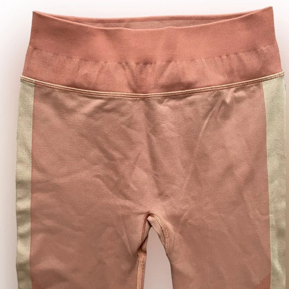 LULULEMON Ebb  to Train Tight * Abstract Seamless Peach Leggings 25” Size 6 - Picture 8 of 15